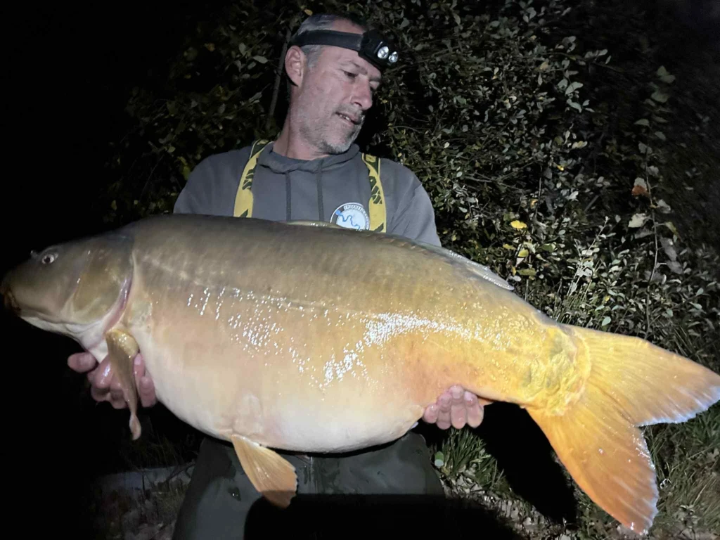 Son pote Cédric l'a rejoint et il n'a pas fait dan...