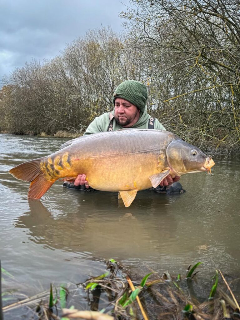Poste F "Le Grand Chêne"...